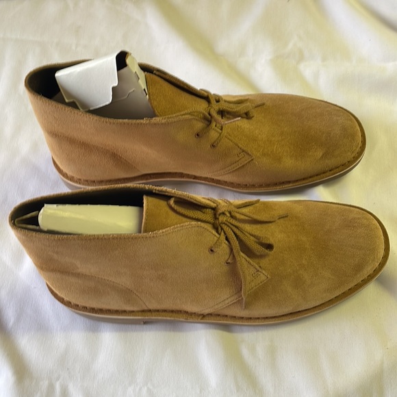 clarks wheat suede